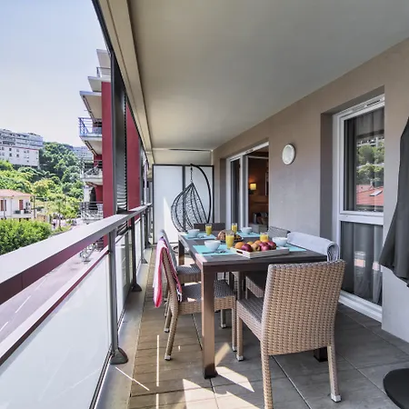 レジデンス ピエール＆バカンス プレミアム ジュリア オーガスタ