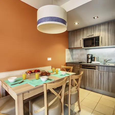 Pierre & Premium Julia Augusta