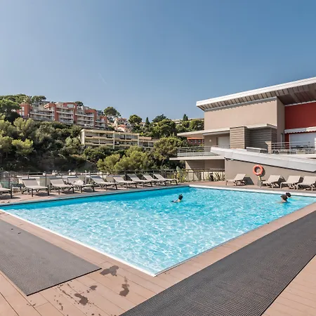 Pierre & Premium Julia Augusta Lejlighedshotel
