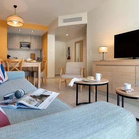 Pierre & Premium Julia Augusta Lejlighedshotel 4*