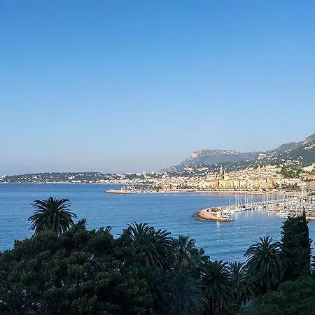 Pierre & Premium Julia Augusta Aparthotel 4*