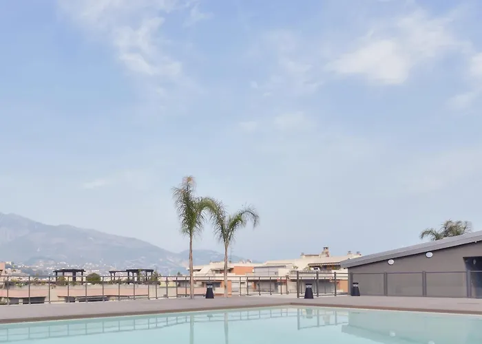 Pierre & Premium Julia Augusta Ξενοδοχείο με διαμερίσματα 4*